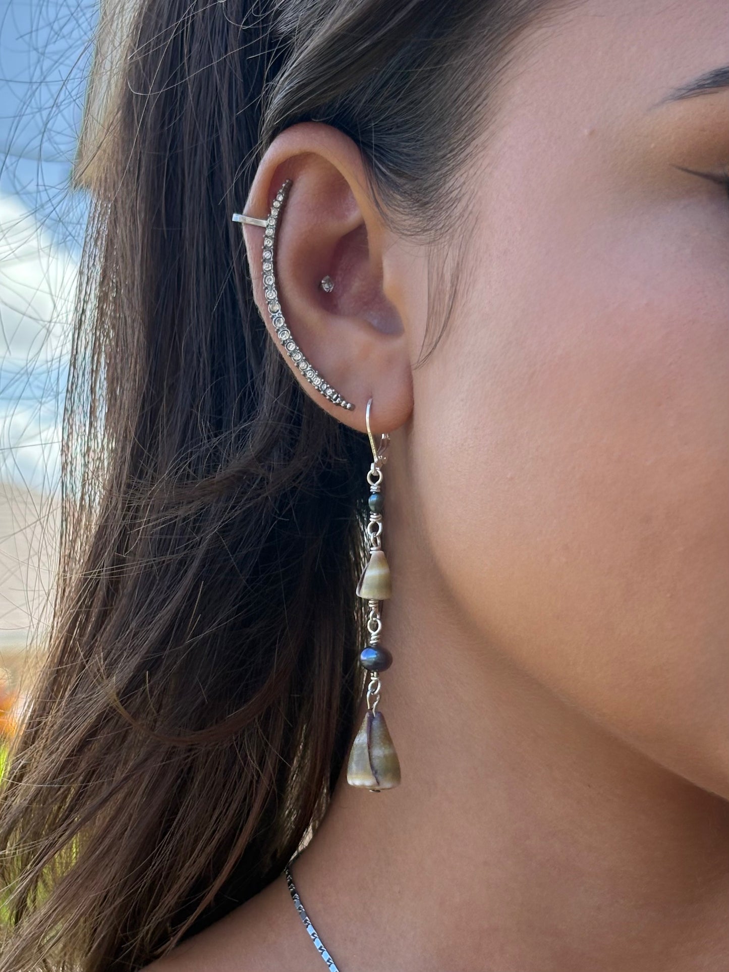 pearl drift earrings